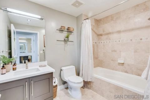 Tiny photo for 700 W E St #2404, San Diego, CA 92101 (MLS # 250038981)