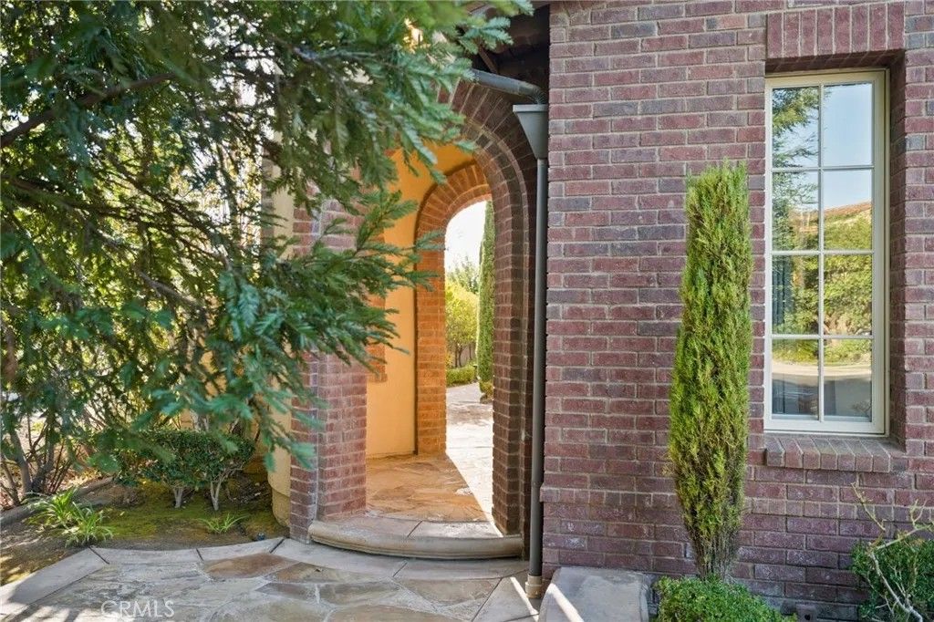 Photo of 14 Coastal Oak, Newport Coast, CA 92657 (MLS # OC26023123)