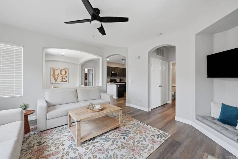 638 Sumner Way 1