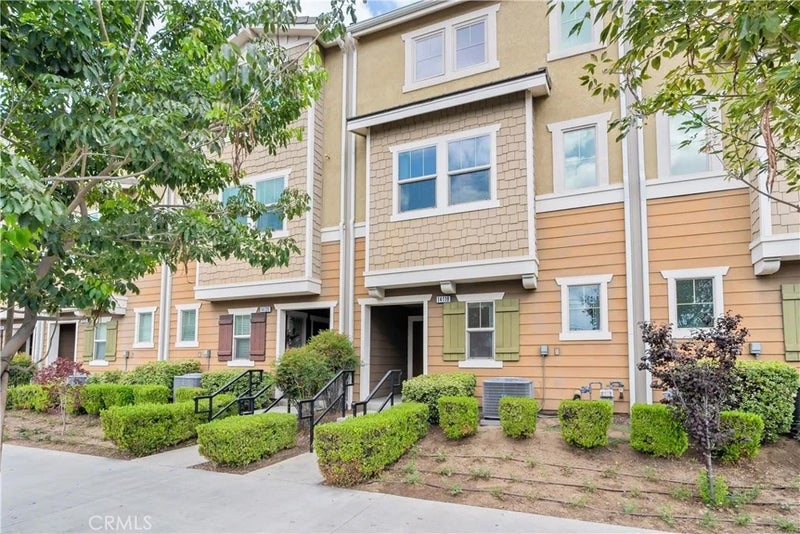 14118 W Pine