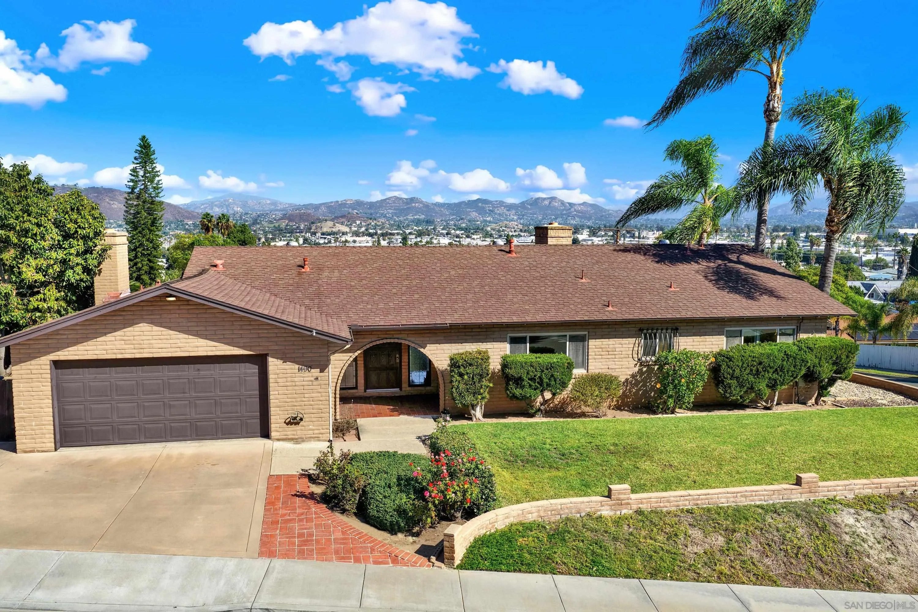 1490 Swallow Drive