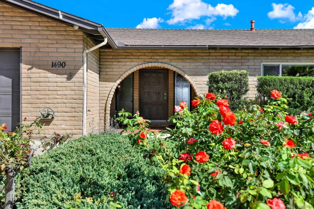 Photo of 1490 Swallow Drive, El Cajon, CA 92020 (MLS # 260024976)