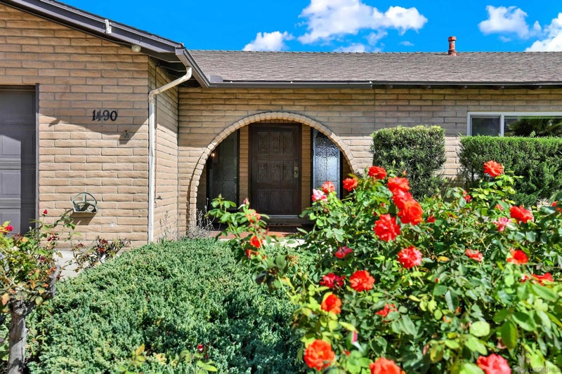 1490 Swallow Drive