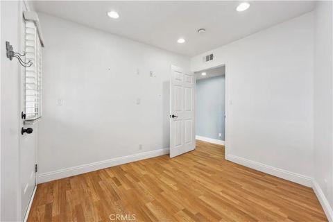 Tiny photo for 29300 Elkhorn Place, Tehachapi, CA 93561 (MLS # SR25273263)