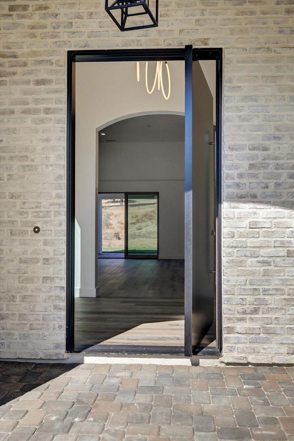 Photo of 5808 Lake Vista Dr, Bonsall, CA 92003 (MLS # 250044248)