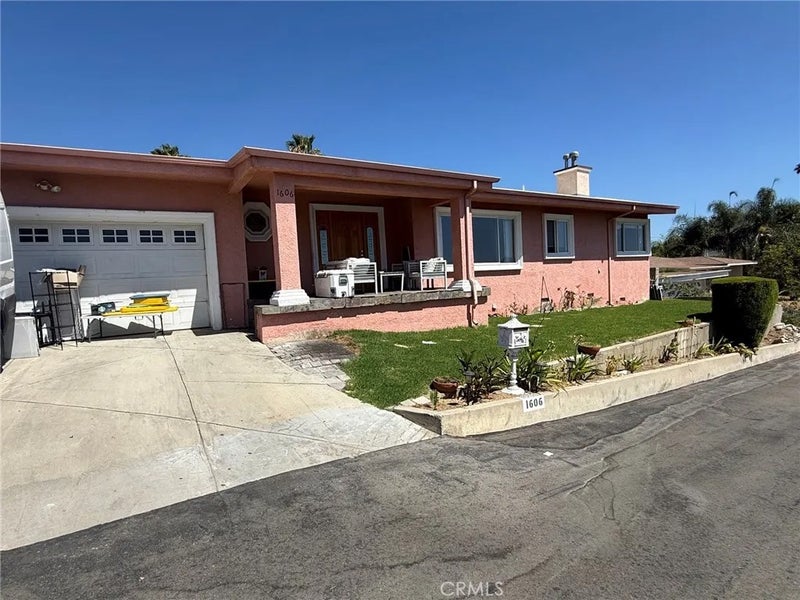 1606 Glenmont Drive
