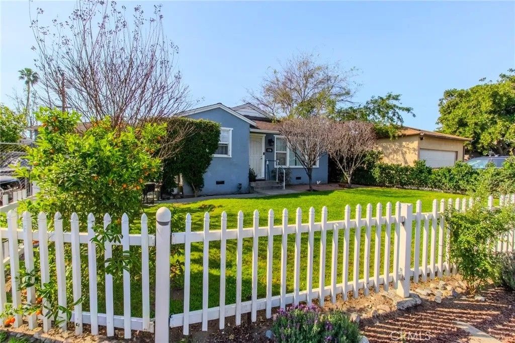 Photo of 1336 Starhaven St, Duarte, CA 91010 (MLS # PW26060030)