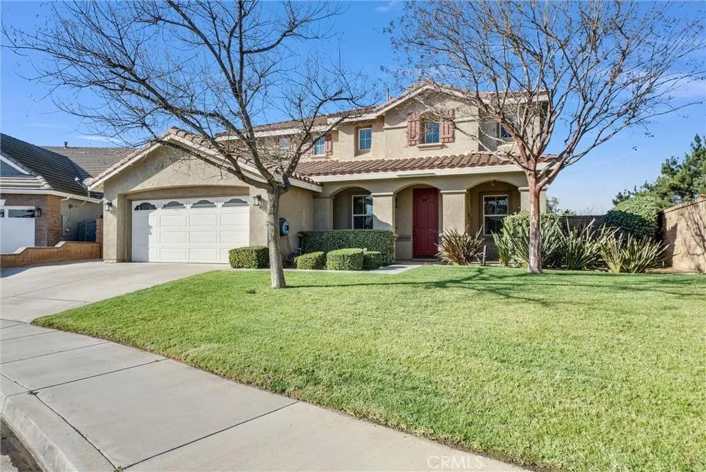 Photo of 519 Cedarbrook Lane, Corona, CA 92879 (MLS # TR26130499)