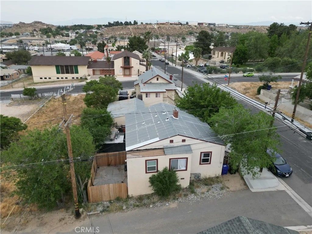 Photo of 15504 5th, Victorville, CA 92395 (MLS # DW26076967)