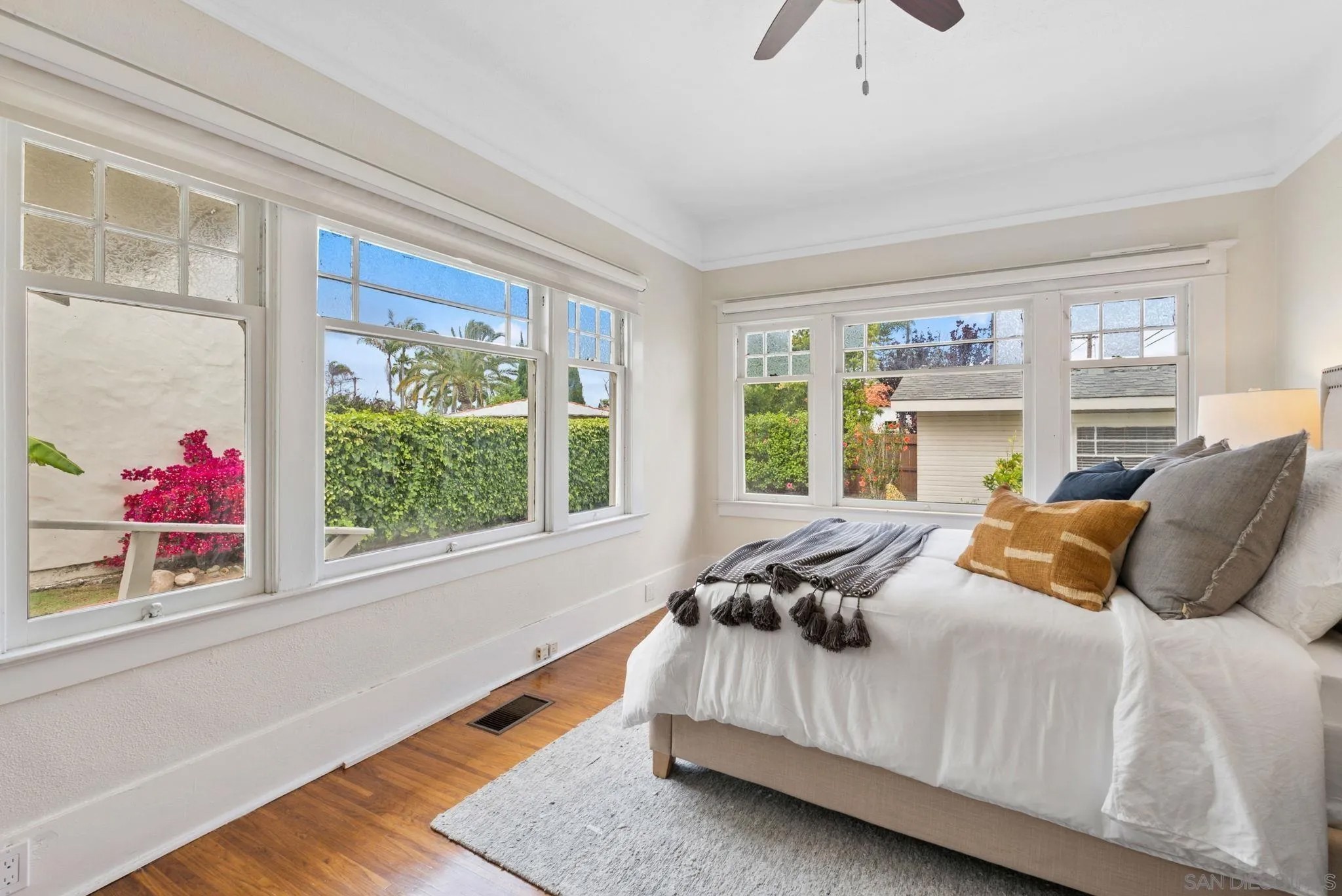 4679 Vista St
