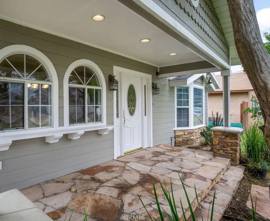 5323 Cogswell