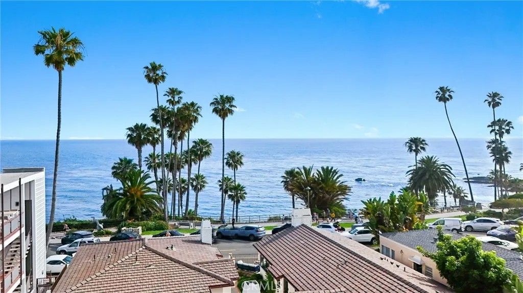 Photo of 360 Cliff, Laguna Beach, CA 92651 (MLS # LG26019431)