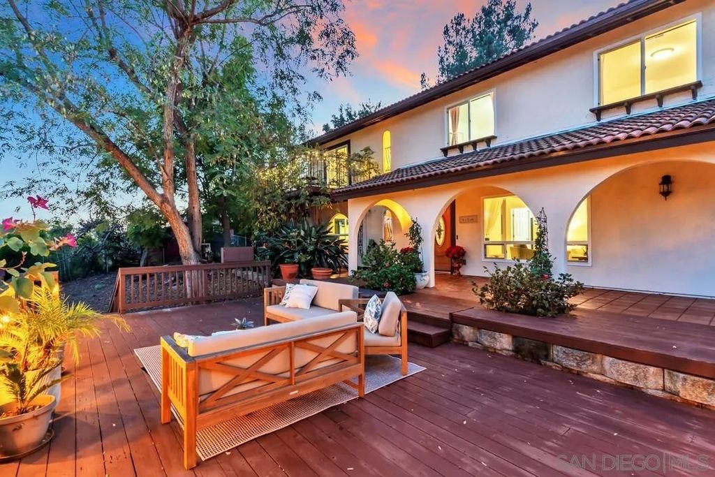 Photo of 2460 Reill View Dr, Escondido, CA 92025 (MLS # 2601139)