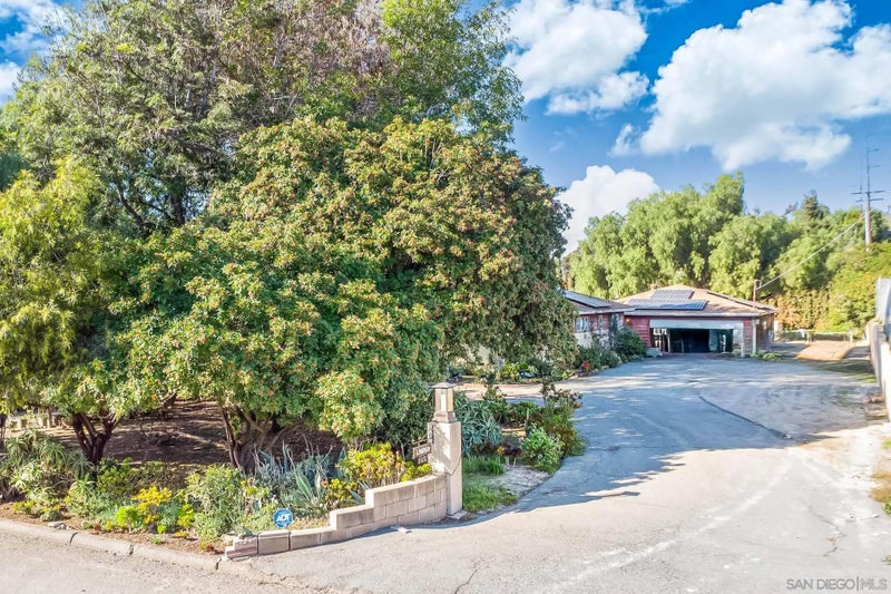 4370 Lynndale Ln