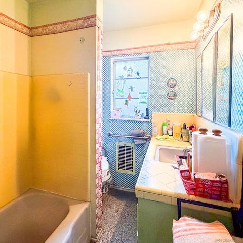 Tiny photo for 4370 Lynndale Ln, Chula Vista, CA 91910 (MLS # 250045392)