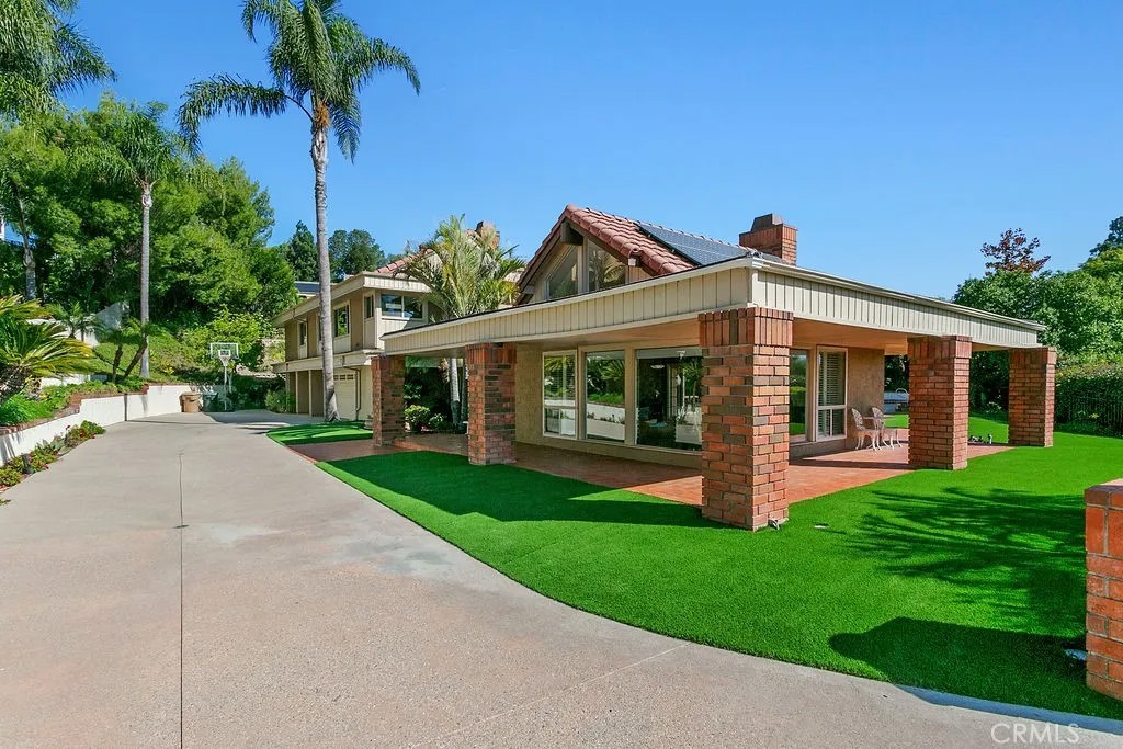 18811 Ridgeview
