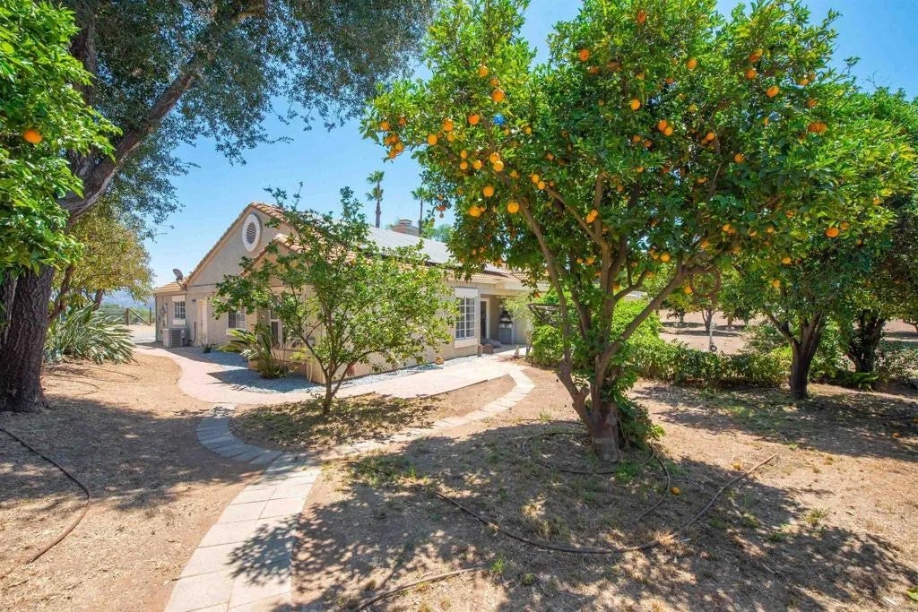15950 Mactan Ln