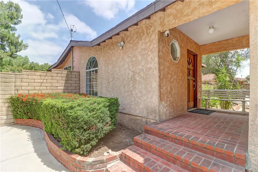 435 E Baseline Road