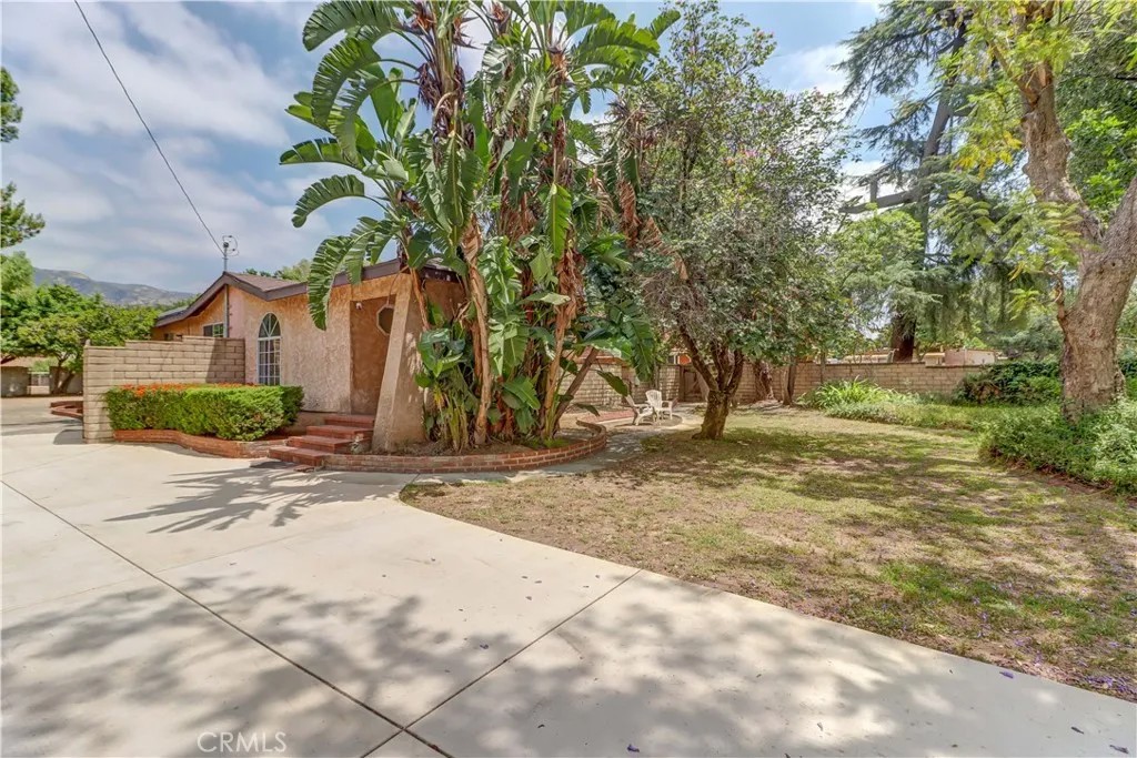 435 E Baseline Road