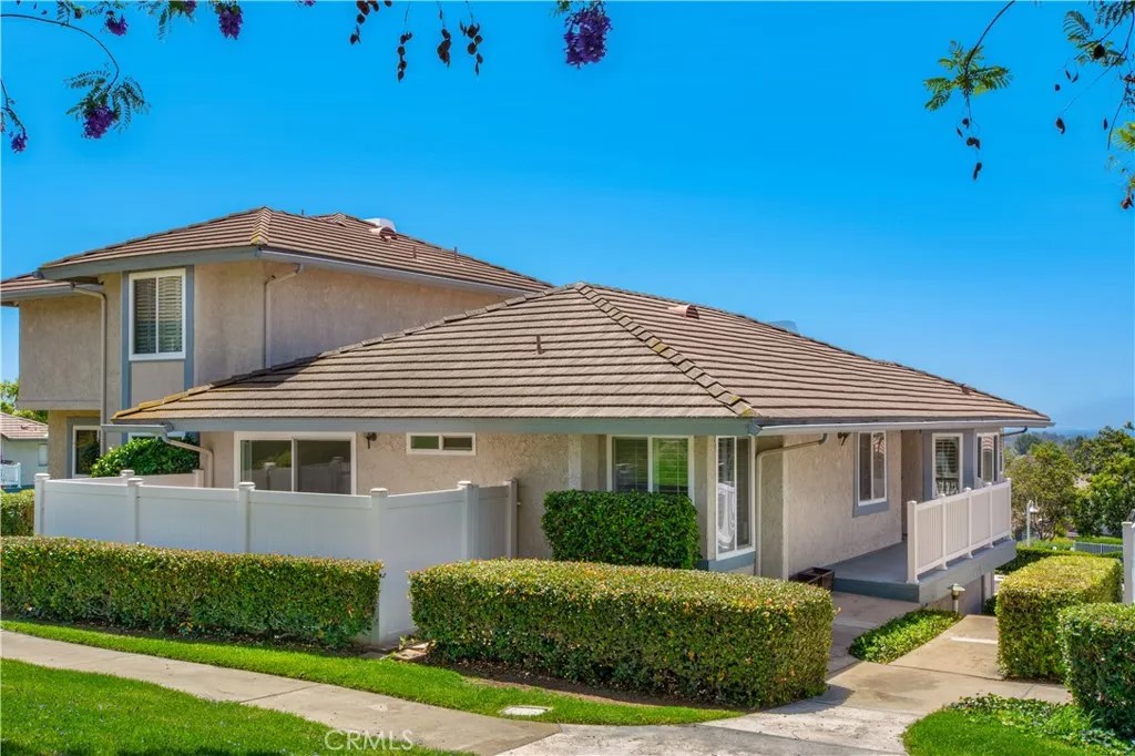 2377 Sommerset Dr