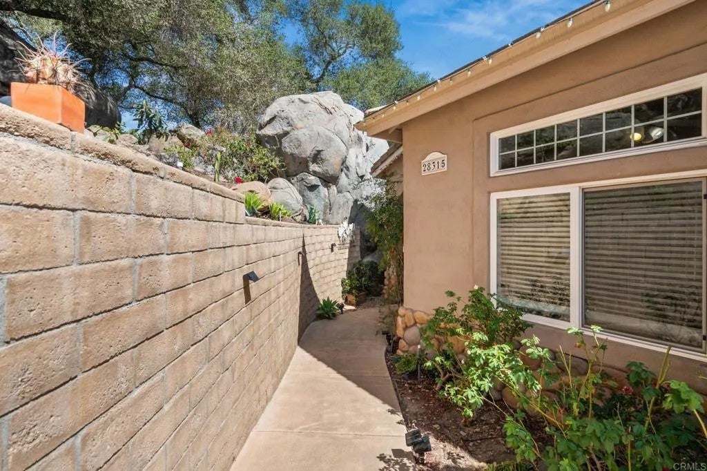 Photo of 28315 Meadow Glen Way, Escondido, CA 92026 (MLS # PTP2607259)