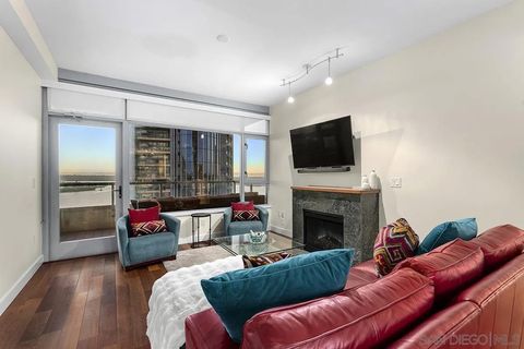 Tiny photo for 700 W E St #2802, San Diego, CA 92101 (MLS # 250038810)