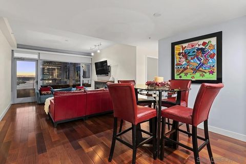 Tiny photo for 700 W E St #2802, San Diego, CA 92101 (MLS # 250038810)