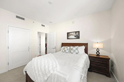 Tiny photo for 700 W E St #2802, San Diego, CA 92101 (MLS # 250038810)
