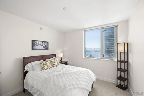 Tiny photo for 700 W E St #2802, San Diego, CA 92101 (MLS # 250038810)