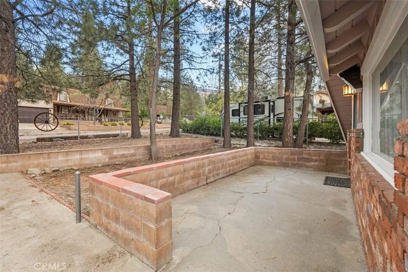 592 Mountain view