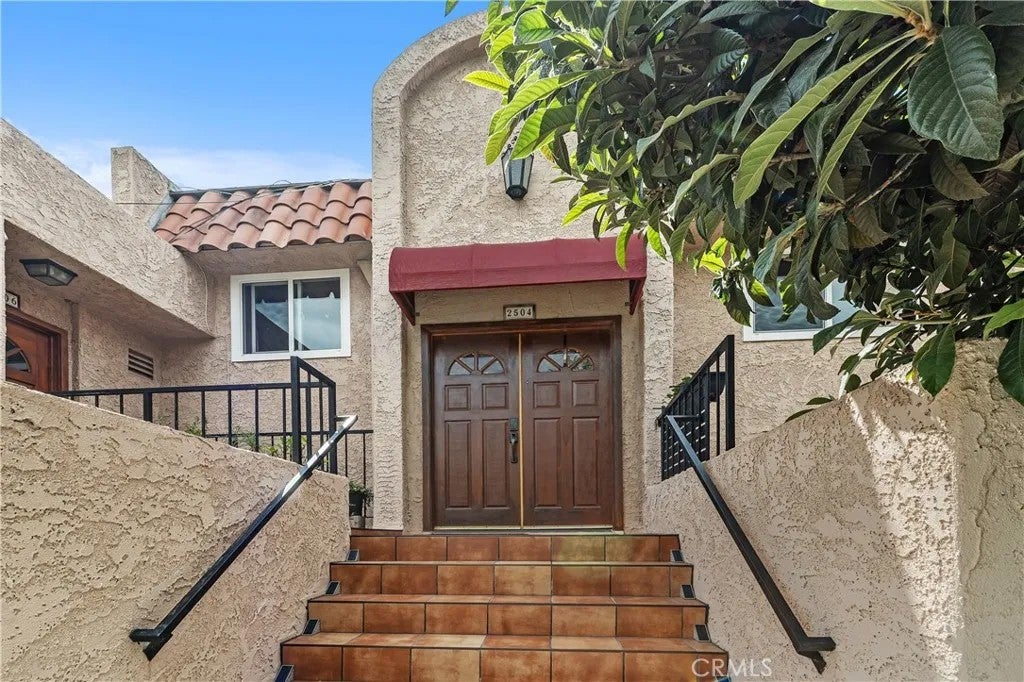 2504 Skyline Drive