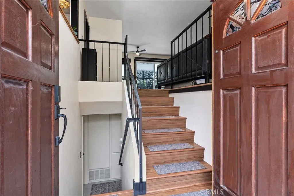 2504 Skyline Drive
