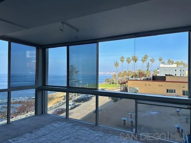 939 Coast Blvd ^A