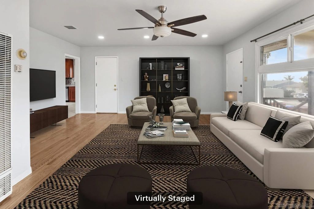 Photo of 2429 Calle Serena, San Diego, CA 92139 (MLS # 250045272)