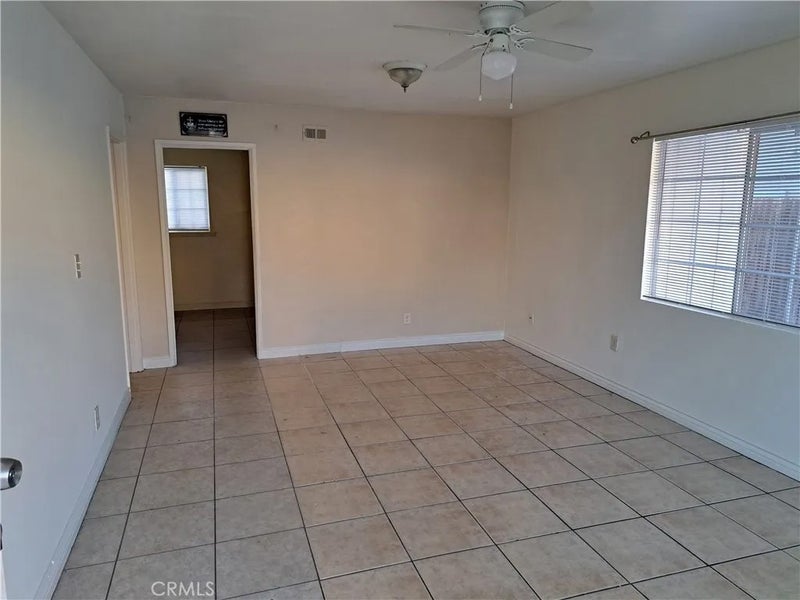 1206 S Palm