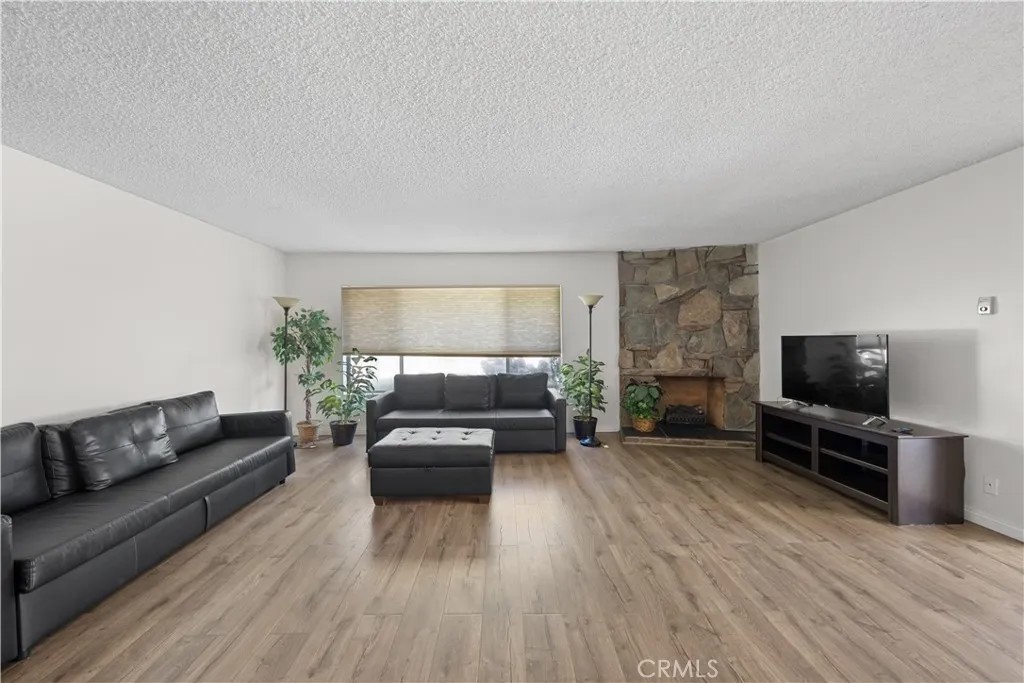 333 N Chapel Avenue