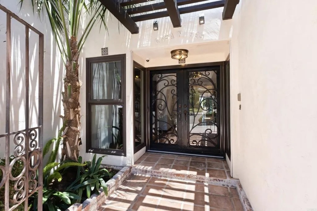 2581 Mammoth Drive