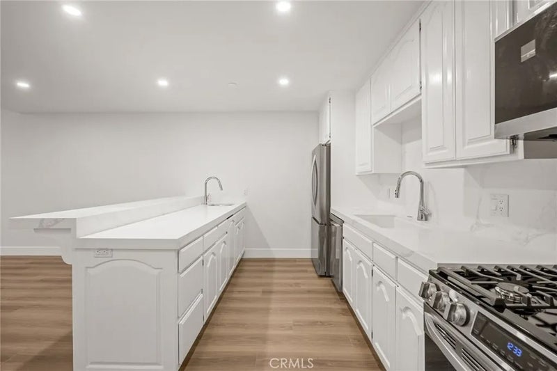 17200 Newhope