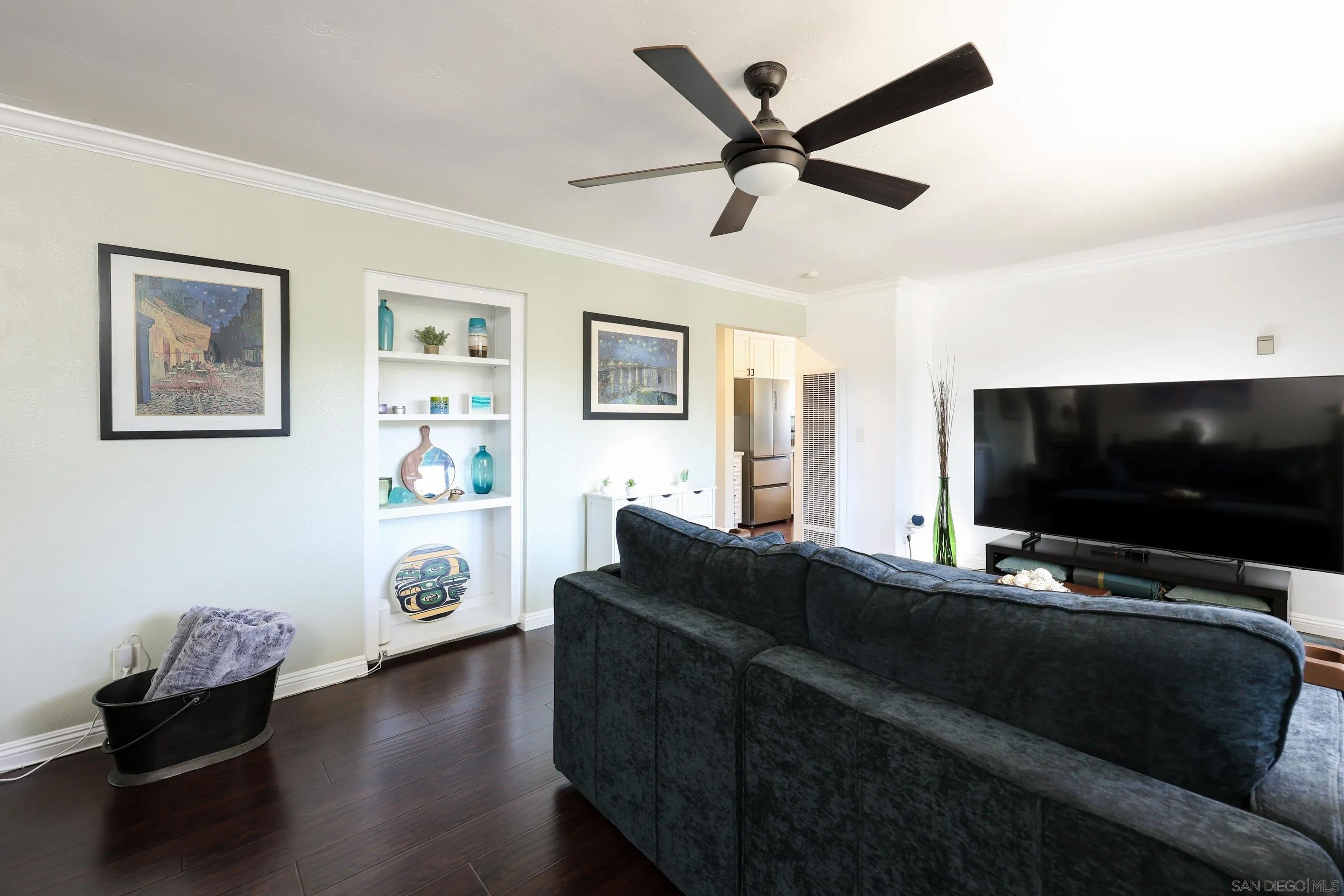 2040 Robinson C