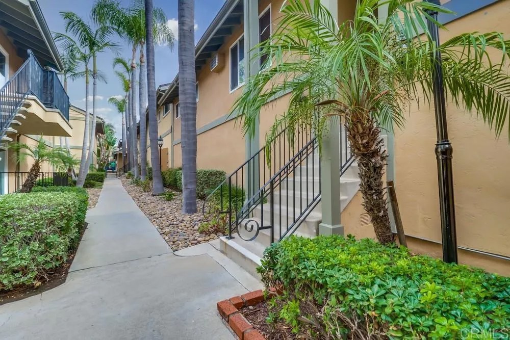 4847 Williamsburg Lane 274