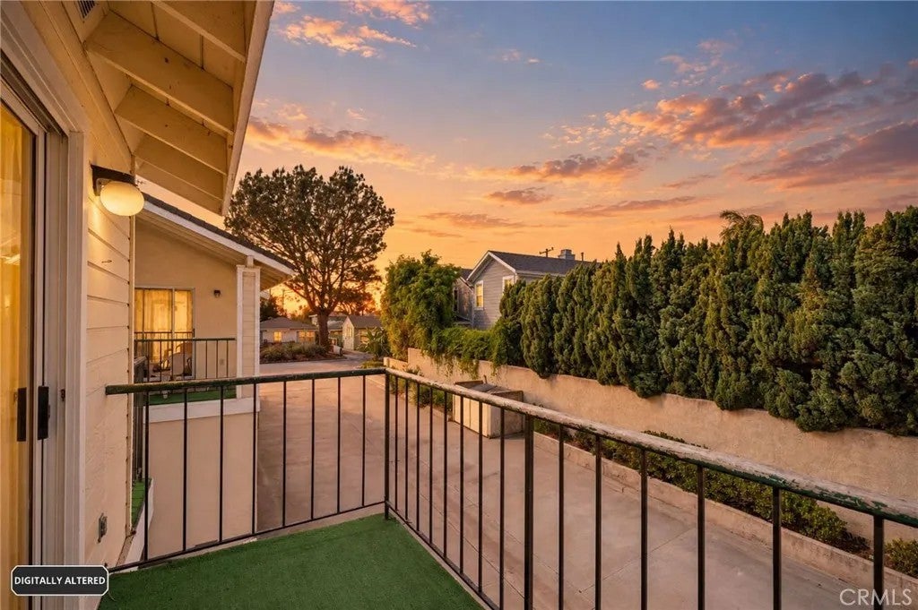 1144 S Nevada