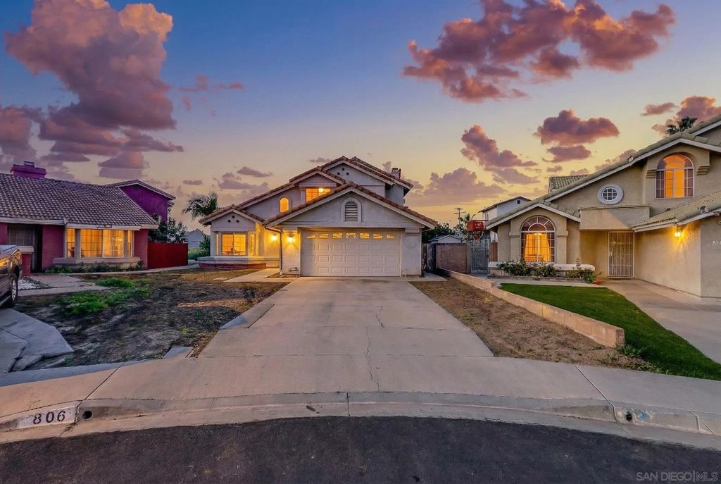 Photo of 810 Crosspoint Ct, San Diego, CA 92114 (MLS # 260004685)