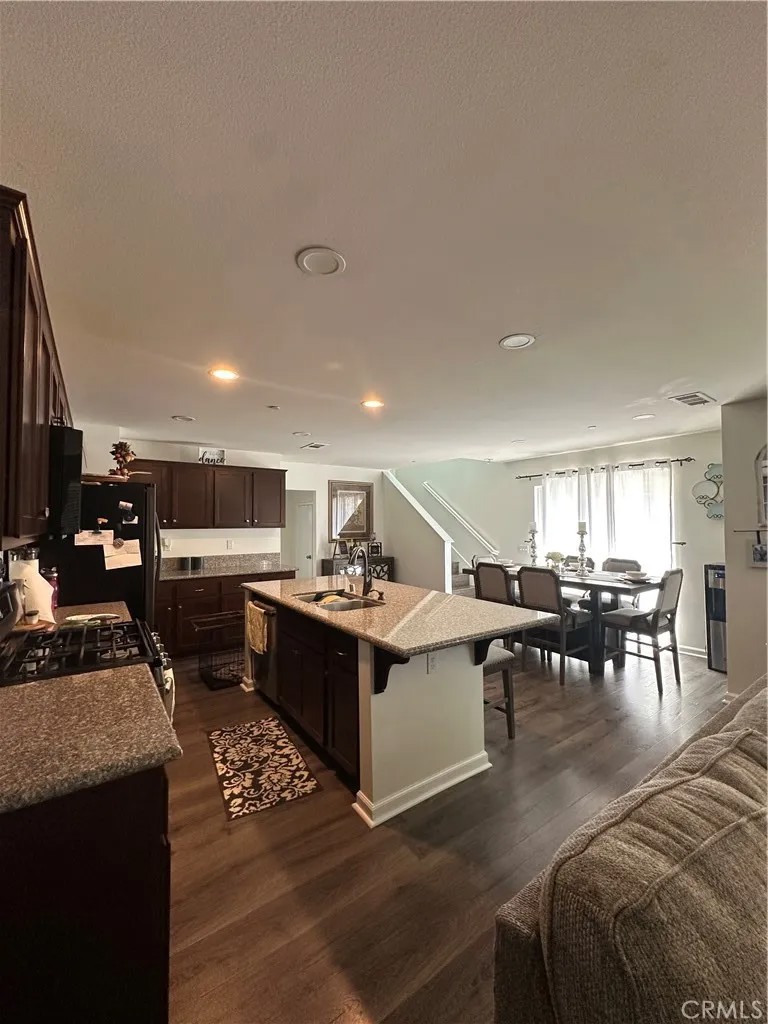 1411 Silverberry