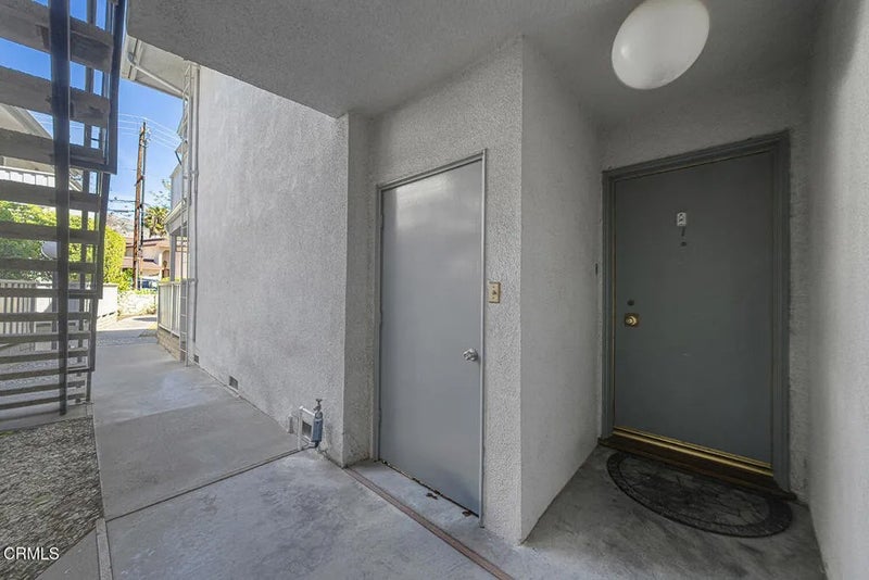 389 Cliff Drive 1