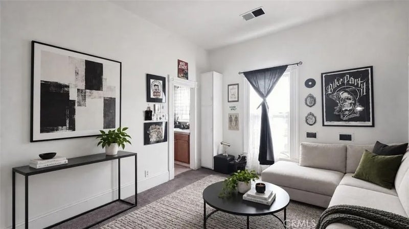 627 S 3rd