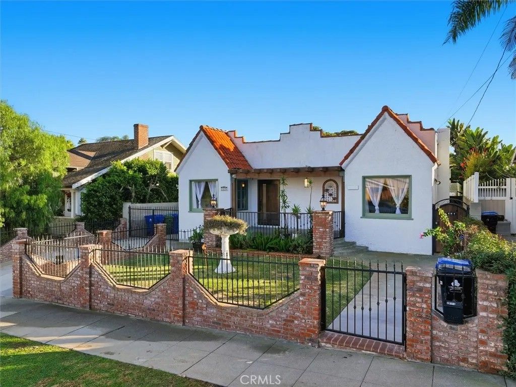 Photo of 559 W 39th Street, San Pedro, CA 90731 (MLS # PV25253623)