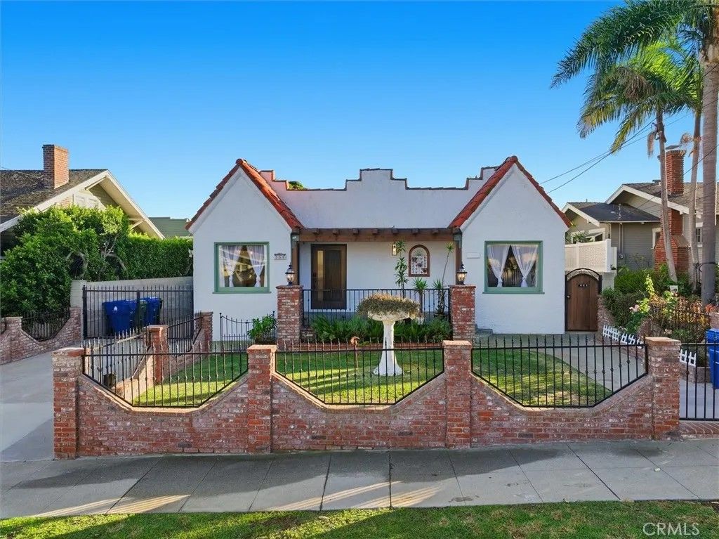 Photo of 559 W 39th Street, San Pedro, CA 90731 (MLS # PV25253623)