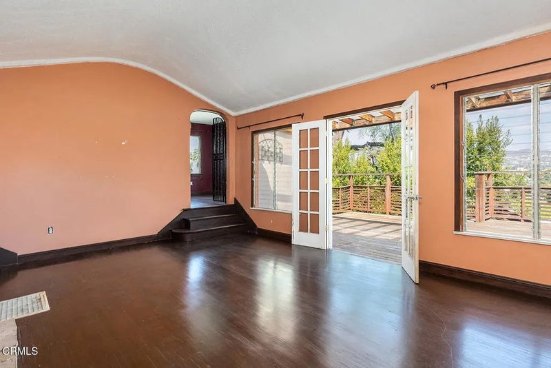1341 Cambridge Drive