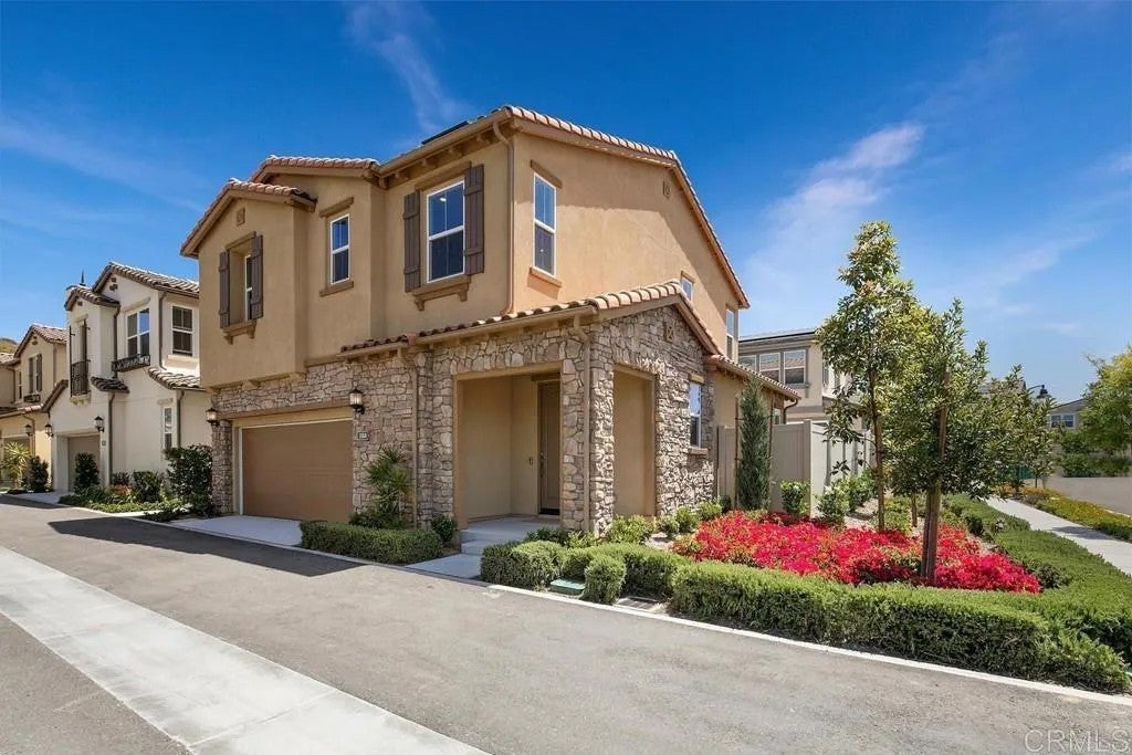 1860 Artemisia Court