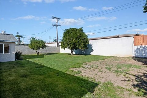 Tiny photo for 19233 Napa, Northridge, CA 91324 (MLS # SR25275070)